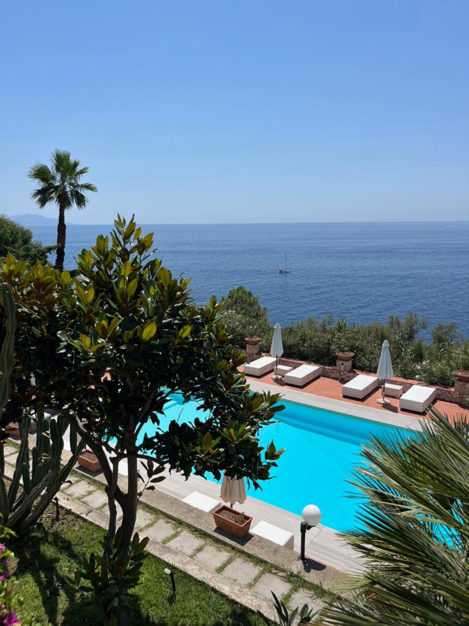 Villa Manni Procida Exteriör bild