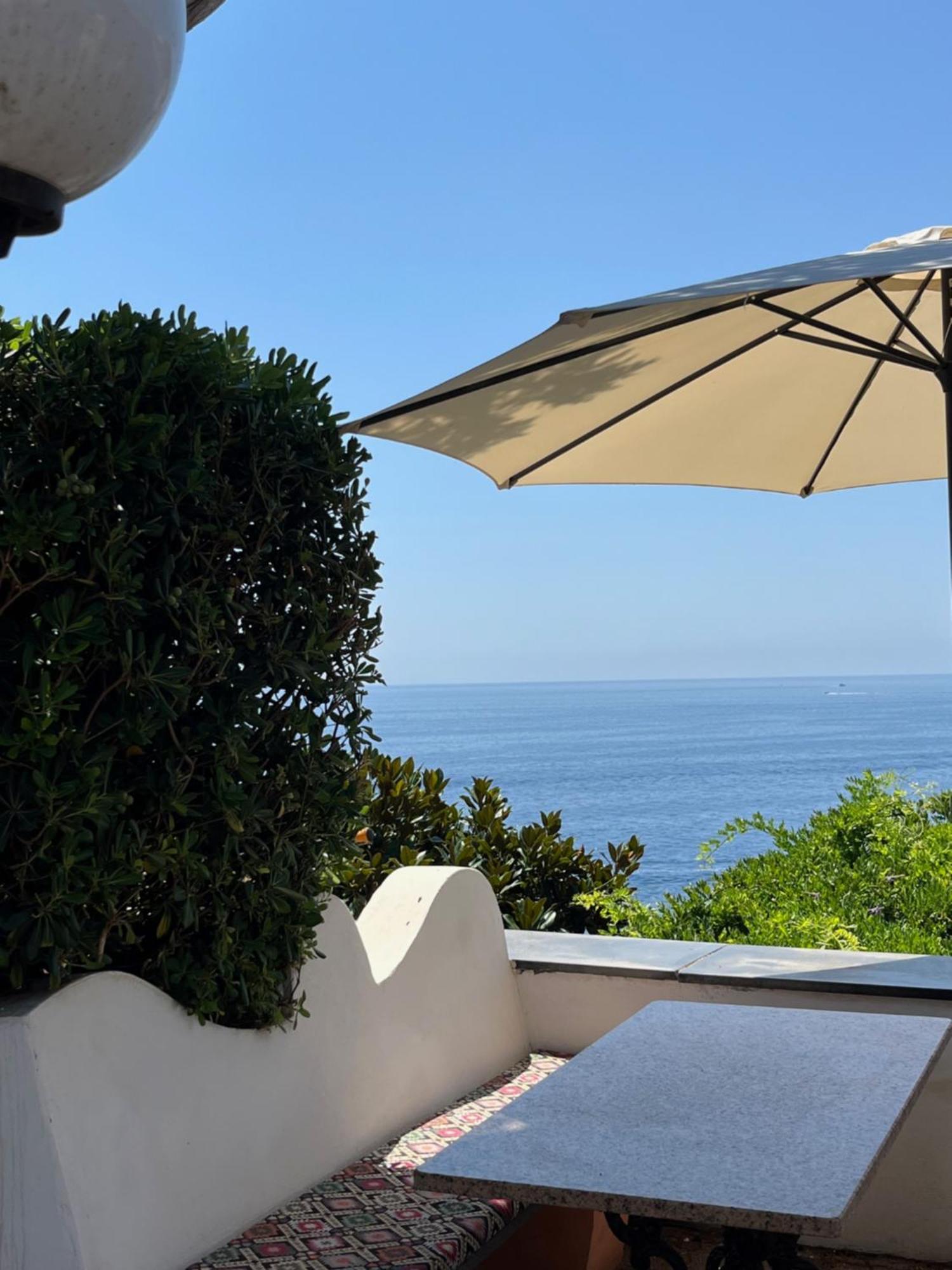 Villa Manni Procida Exteriör bild