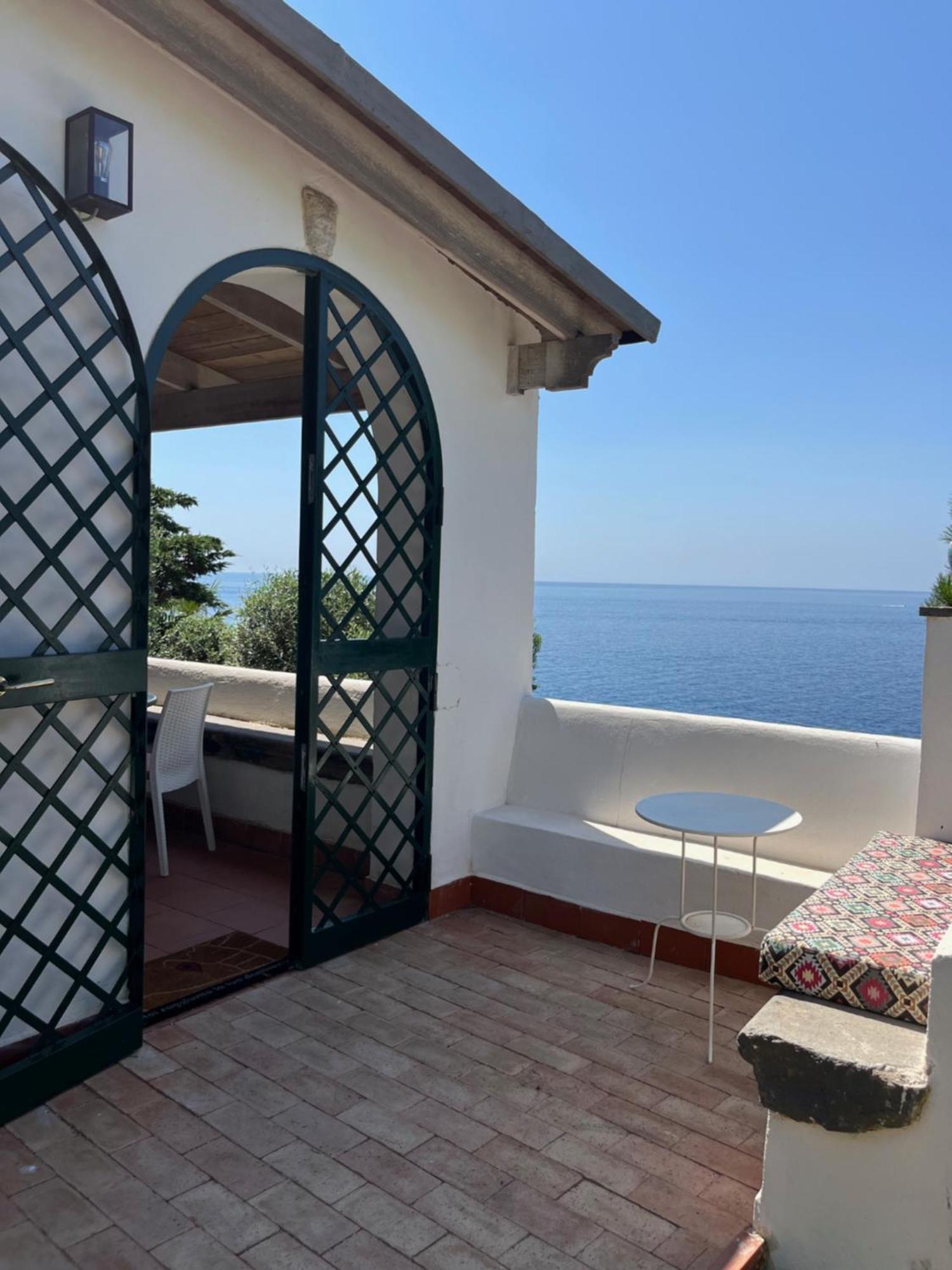 Villa Manni Procida Exteriör bild