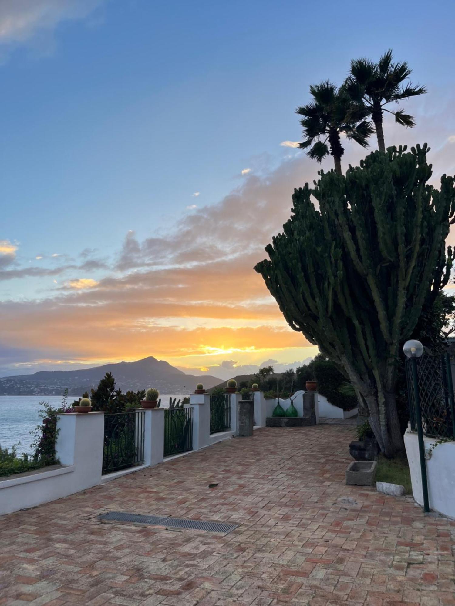 Villa Manni Procida Exteriör bild