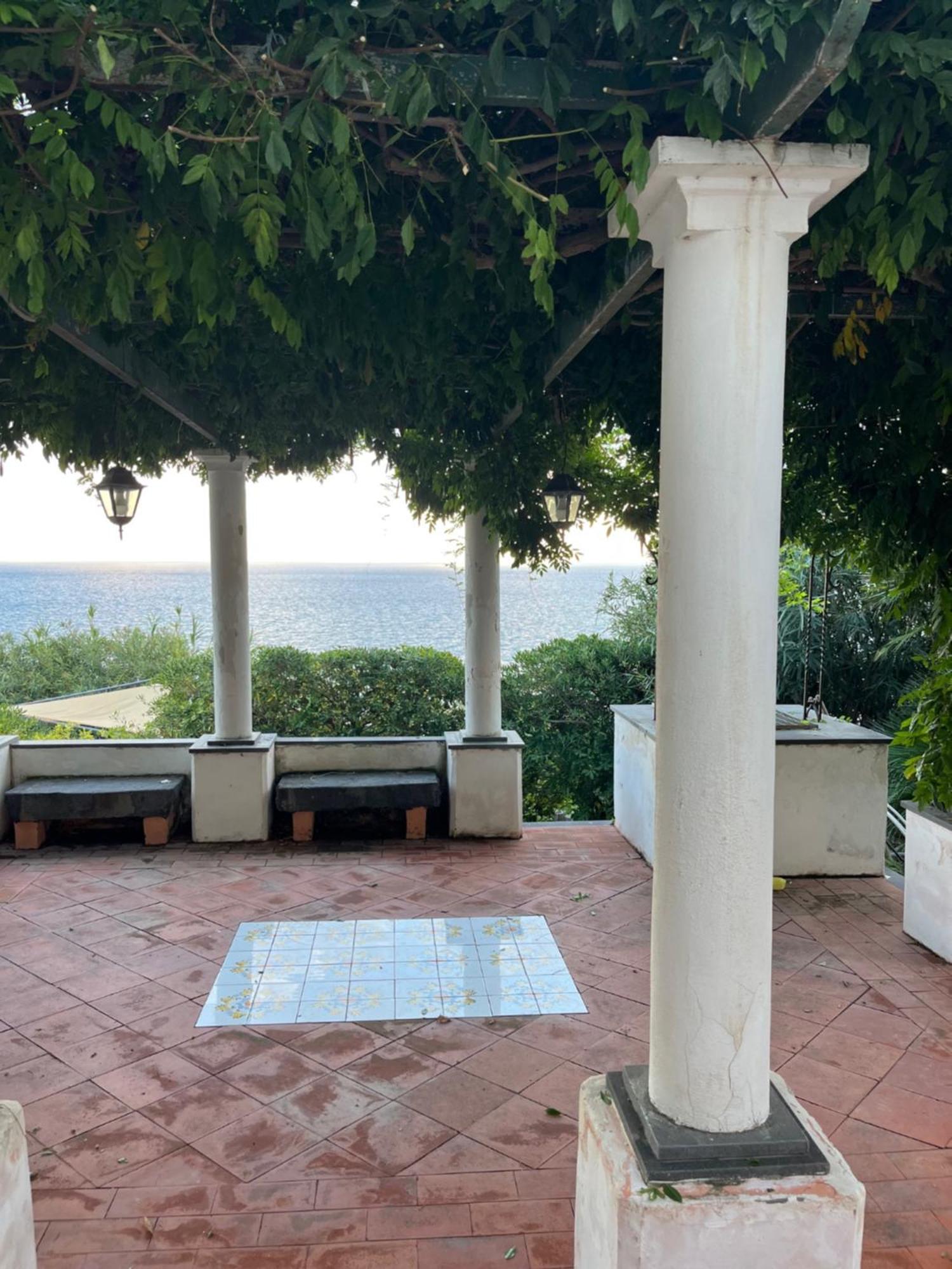 Villa Manni Procida Exteriör bild